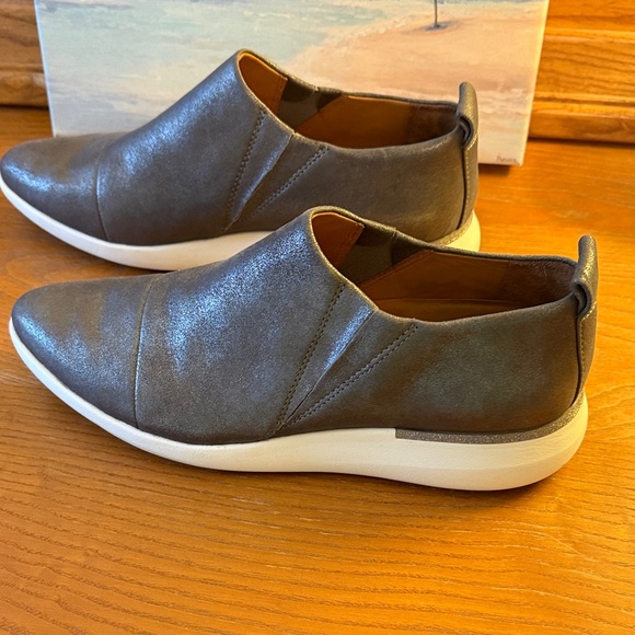 Johnston & Murphy Gray Pewter Ankle Booties Size 9 - Picture 4 of 8